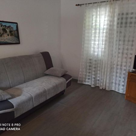 Apartment Kosor Zaboric Exterior photo