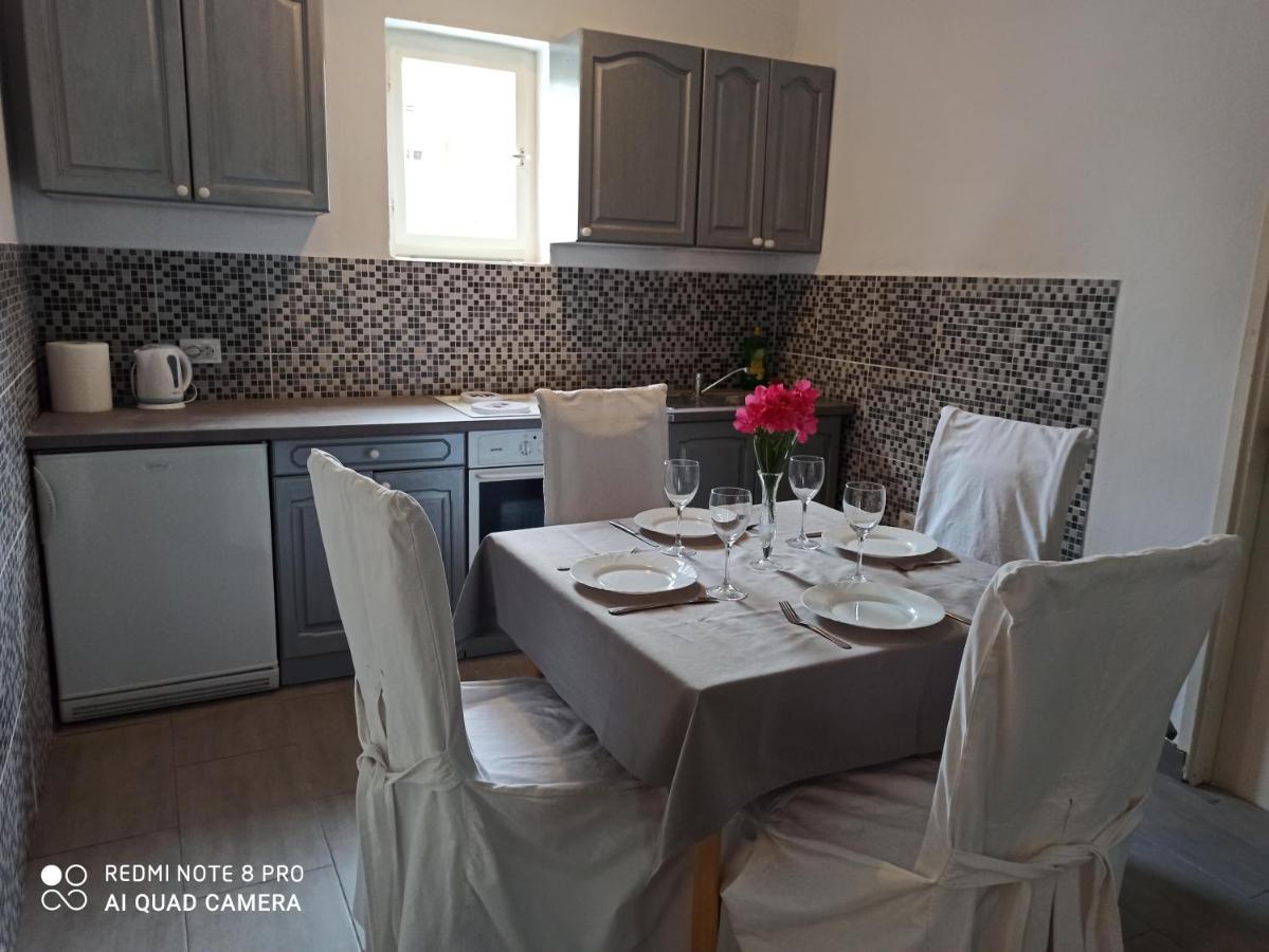 Apartment Kosor Zaboric Exterior photo